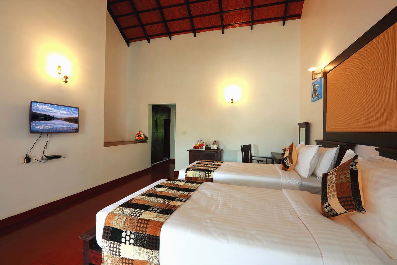 Nihara Resort And Spa Cochin Kochi Kültér fotó