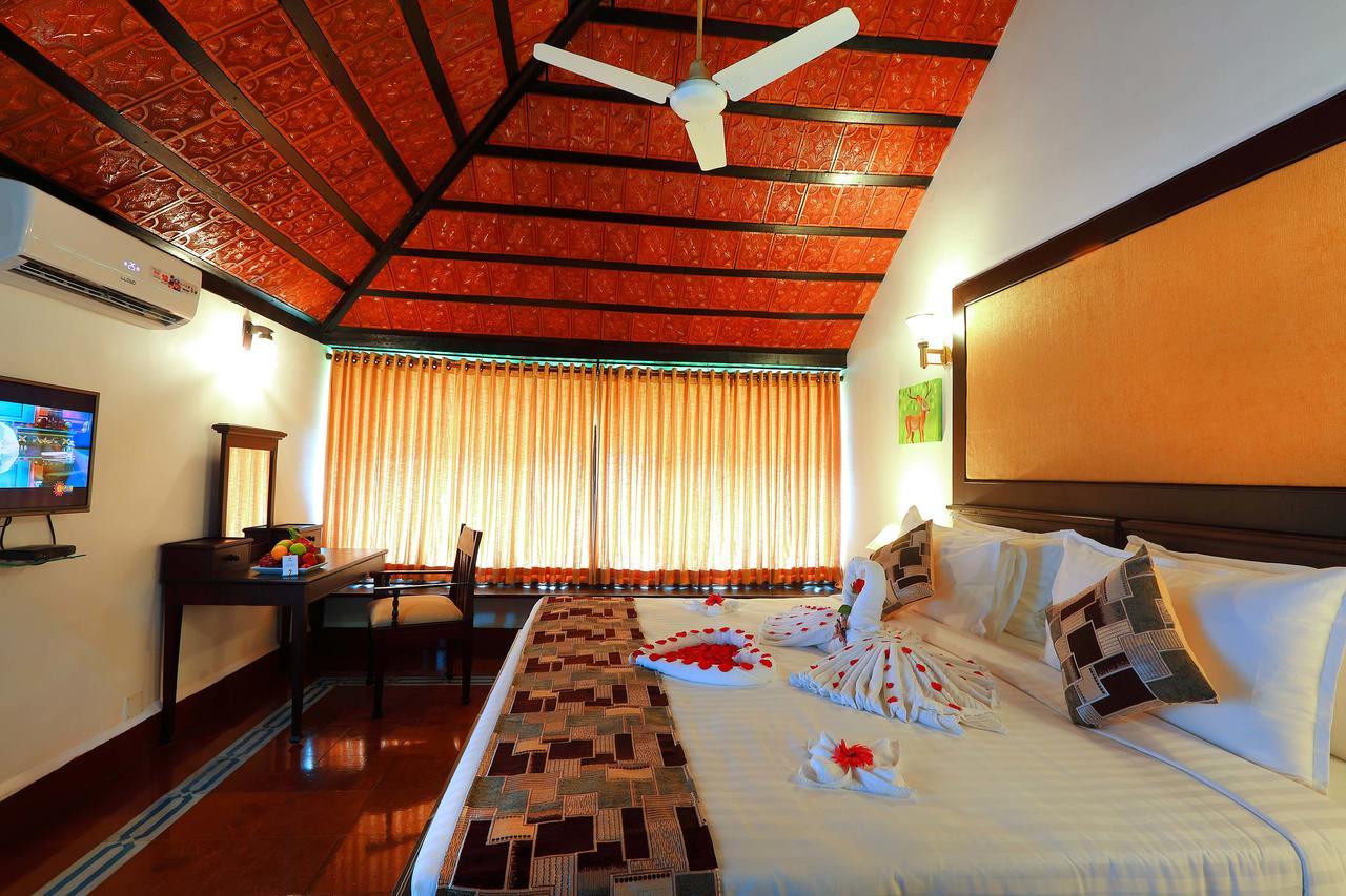 Nihara Resort And Spa Cochin Kochi Kültér fotó