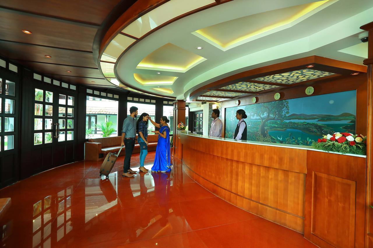 Nihara Resort And Spa Cochin Kochi Kültér fotó