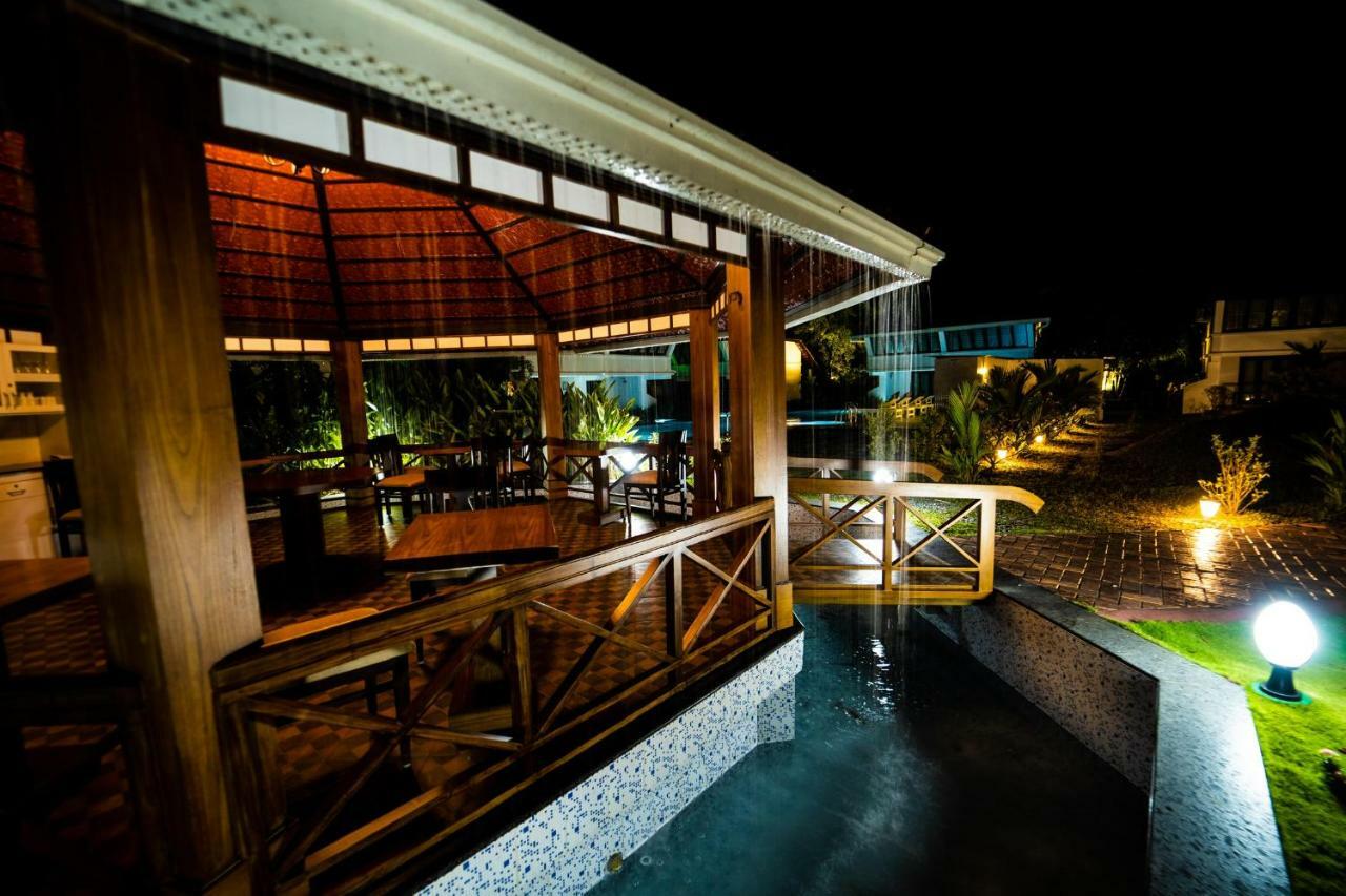 Nihara Resort And Spa Cochin Kochi Kültér fotó
