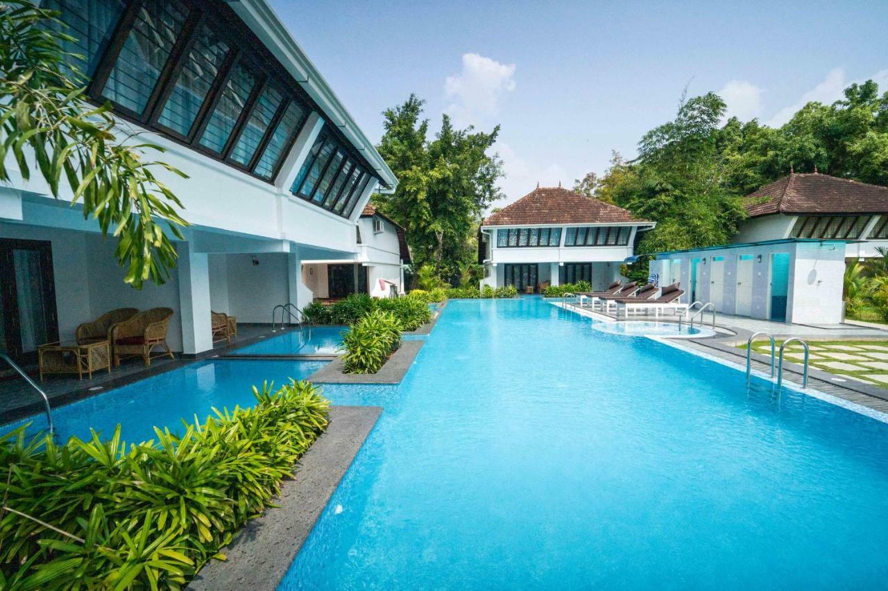 Nihara Resort And Spa Cochin Kochi Kültér fotó
