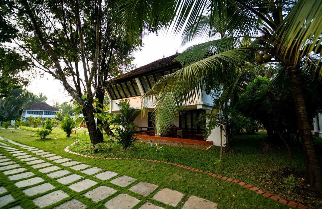 Nihara Resort And Spa Cochin Kochi Kültér fotó