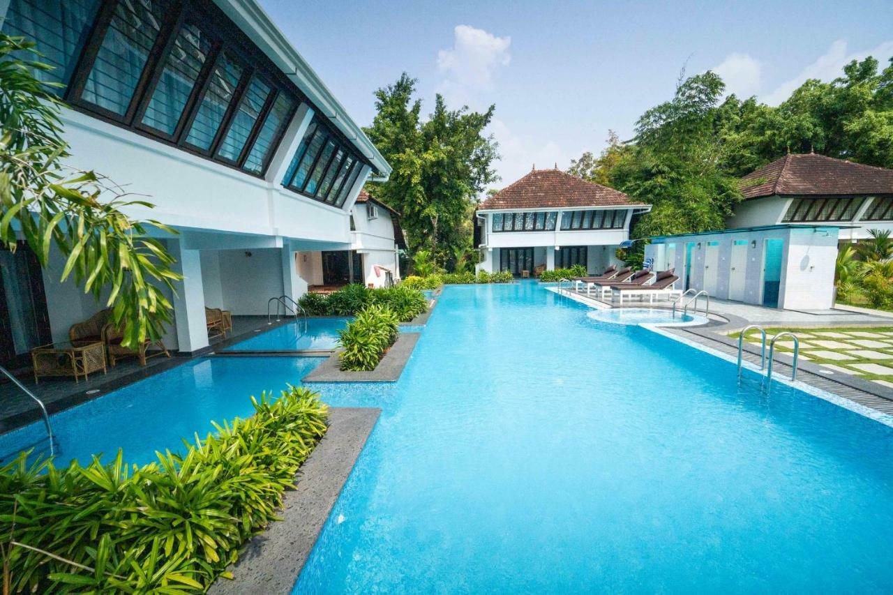 Nihara Resort And Spa Cochin Kochi Kültér fotó